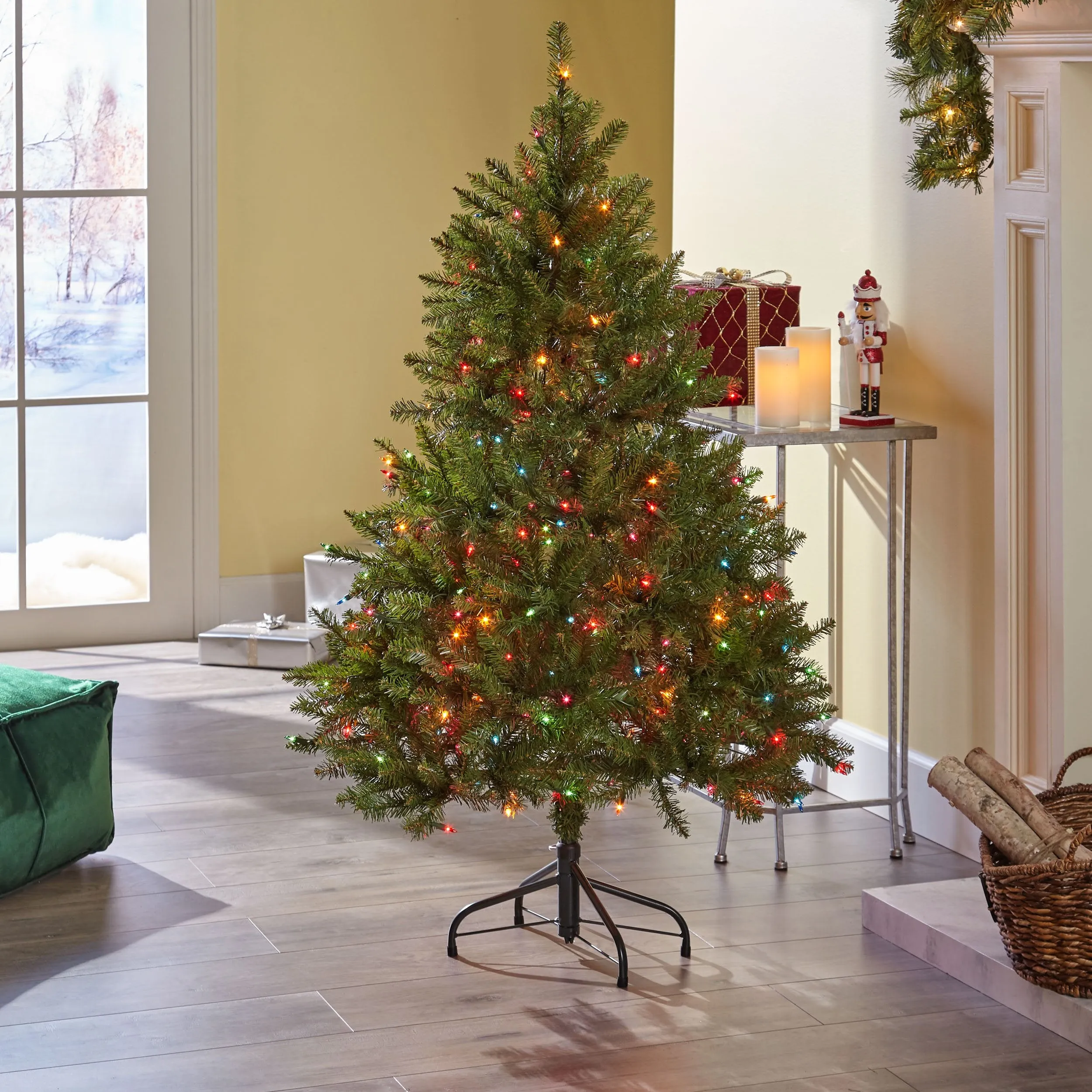 4.5-foot Noble Fir Hinged Artificial Christmas Tree - NH723703