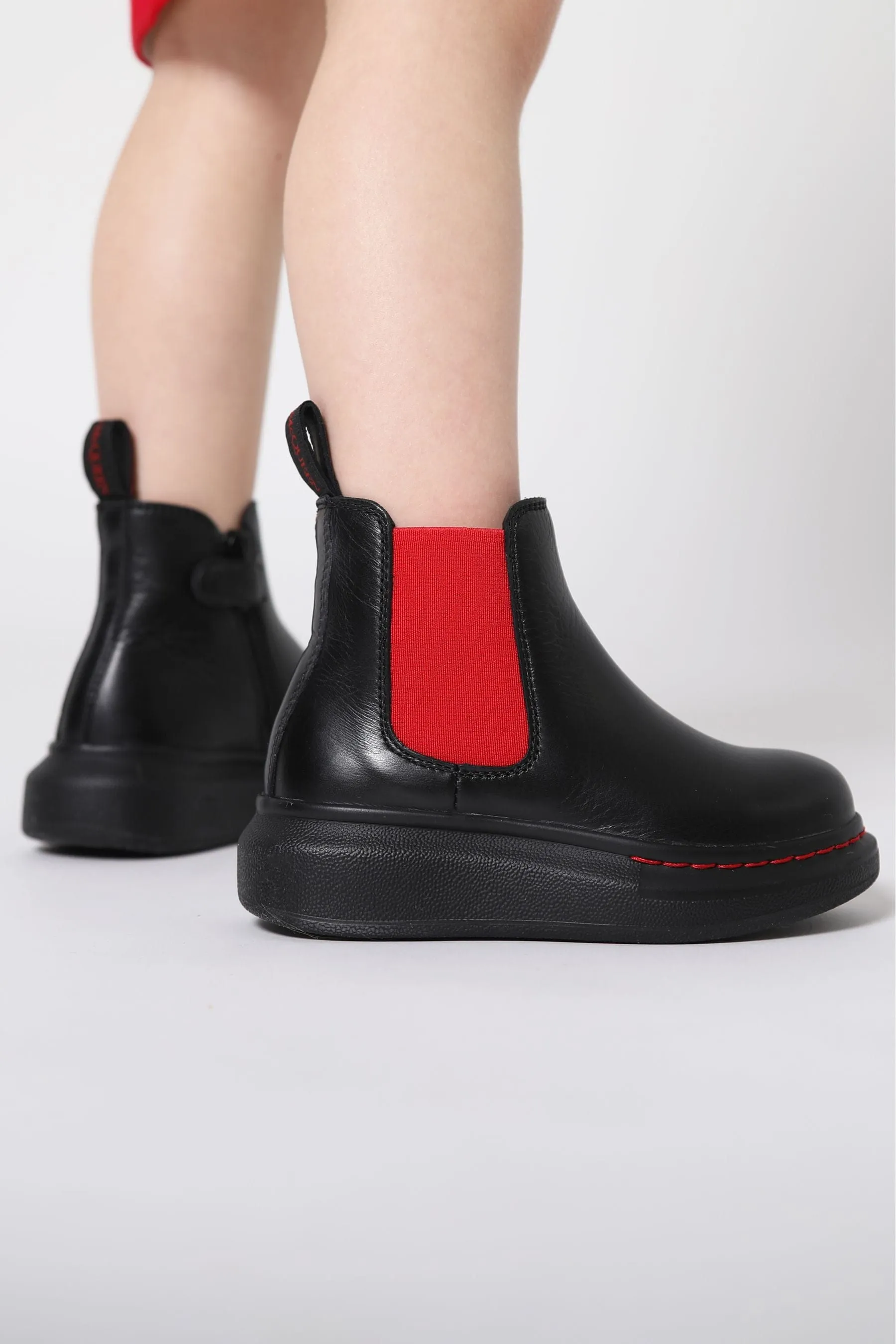 Alexander McQueen Kids Leather Chunky Chelsea Boots