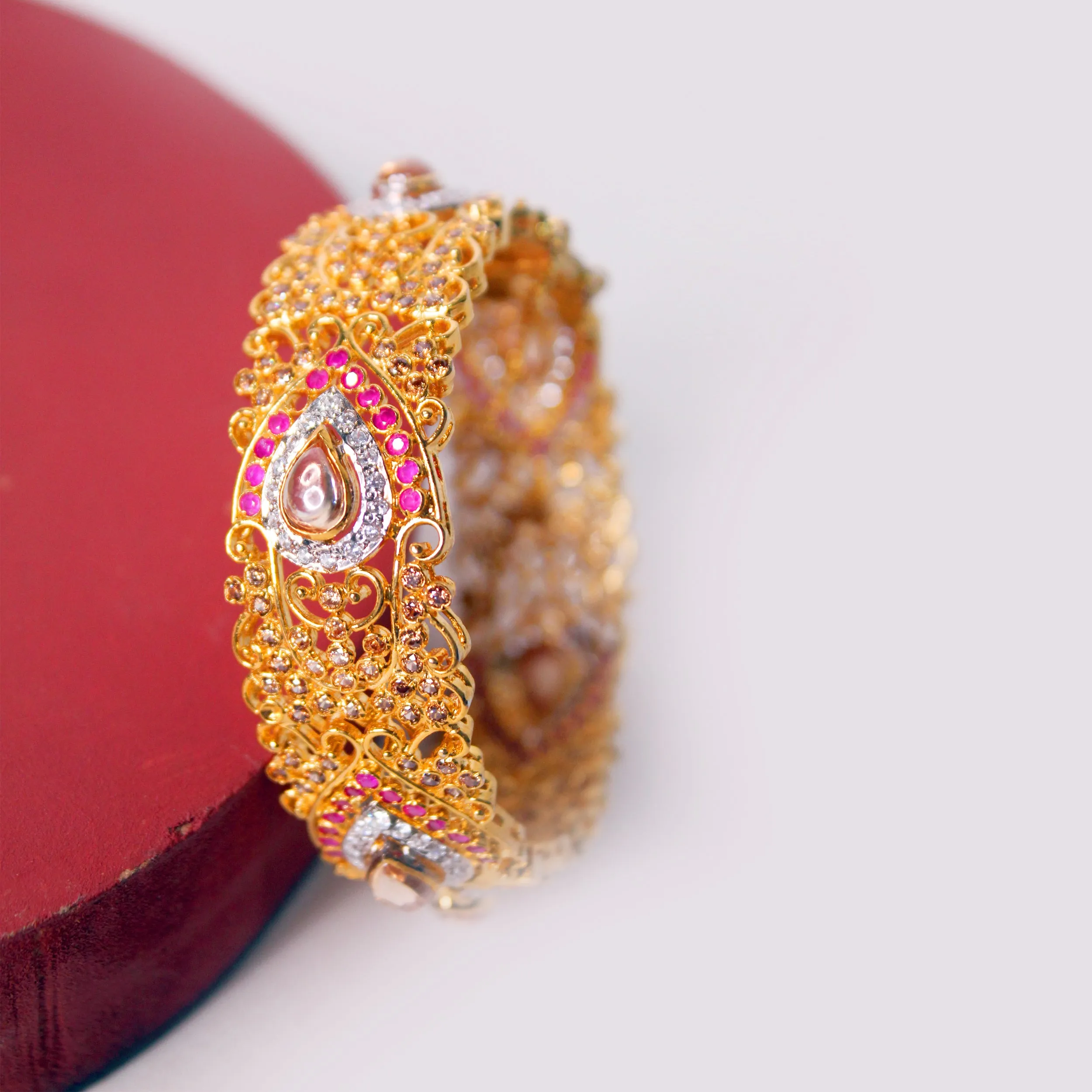 Bangle in Chetum and Cubic Zircons