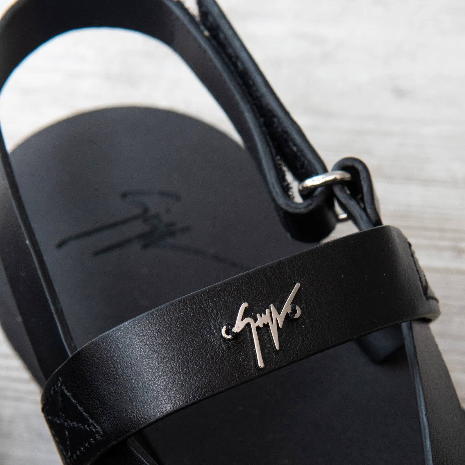 Giuseppe Zanotti Black Leather Thong Sandals