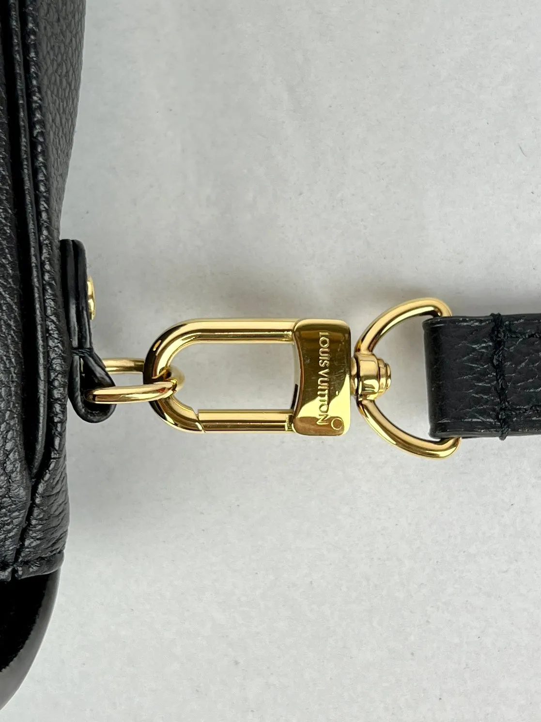 Louis Vuitton Pochette Métis, New In Box, Black